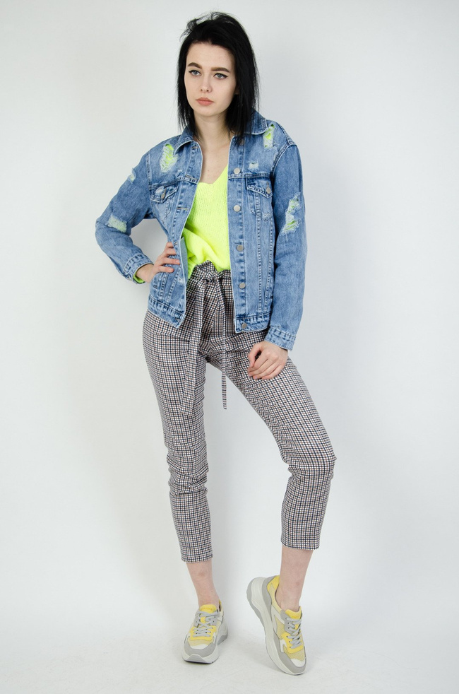 Kurtka jeansowa z przetarciami