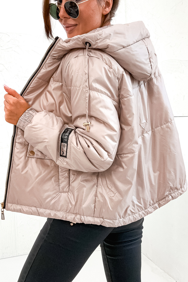 KURTKA ASYMETRYCZNA ZE ZŁOTYMI ELEMENTAMI- BEŻOWA