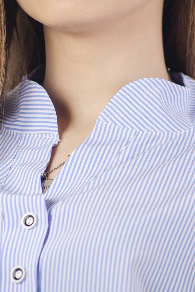 Bluzka w biało-niebieskie paski 