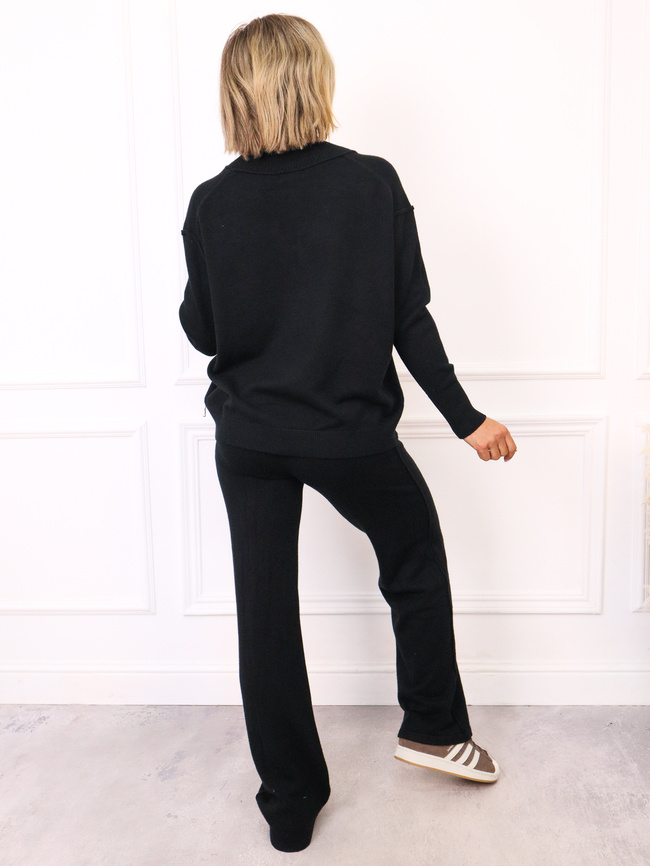 KOMPLET DZIANINOWY SWETER Z DEKOLTEM W SZPIC+ SPODNIE- CZARNY