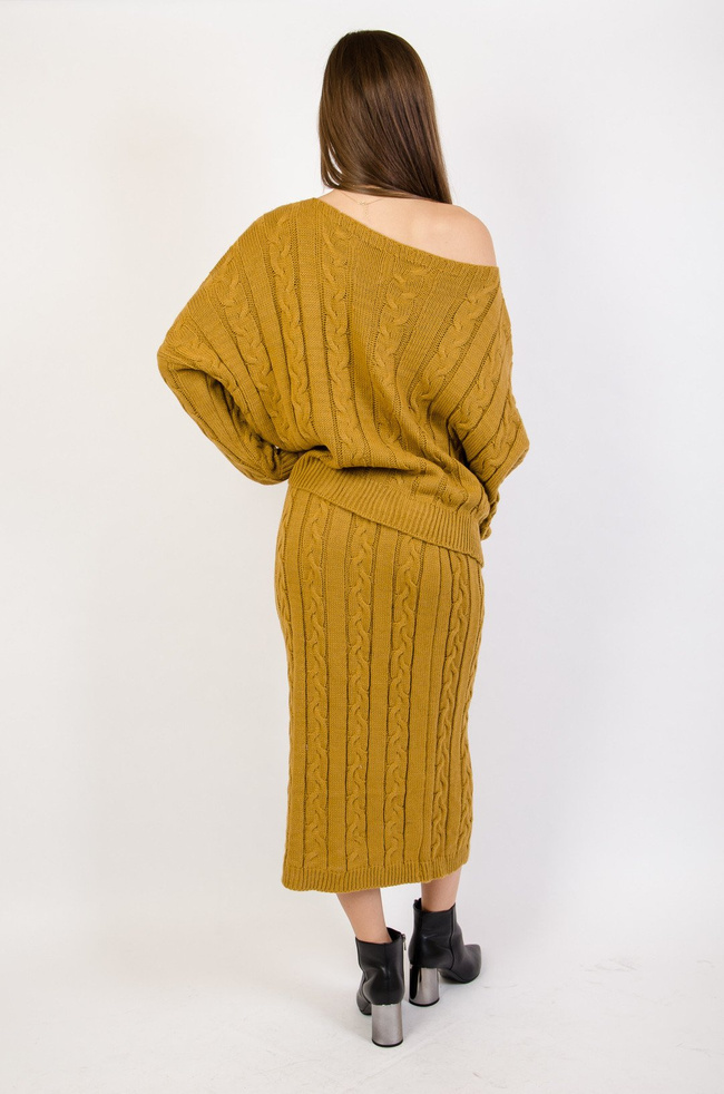 Musztardowy komplet spódnica + sweter