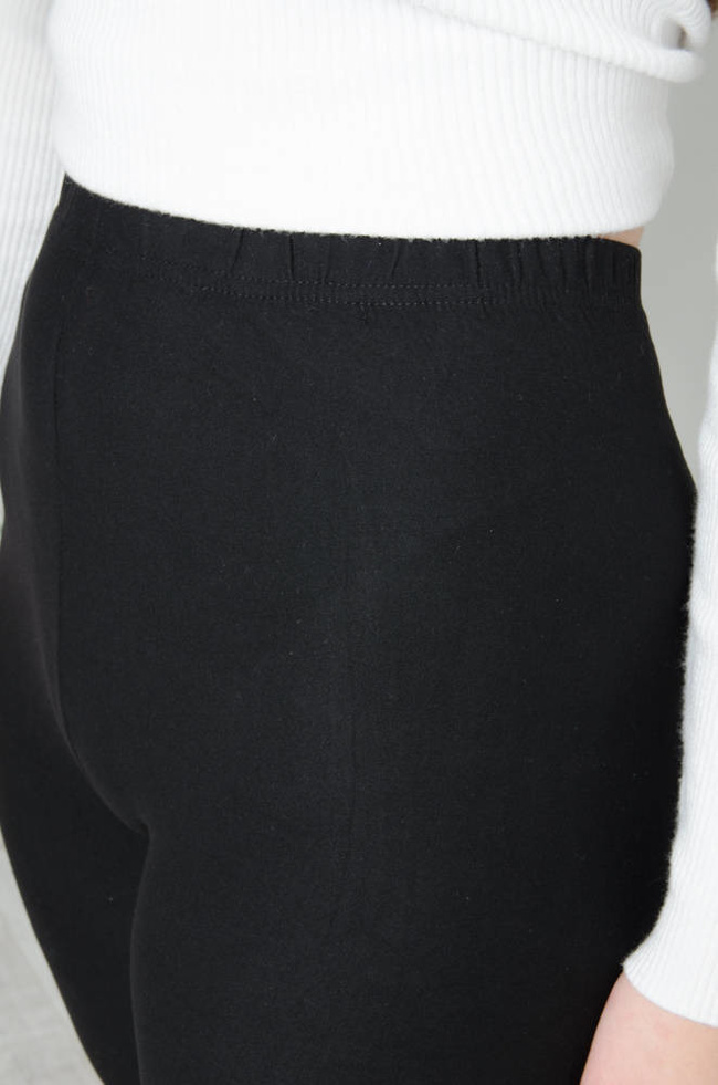 MATERIAŁOWE LEGGINSY Z WYSOKIM STANEM