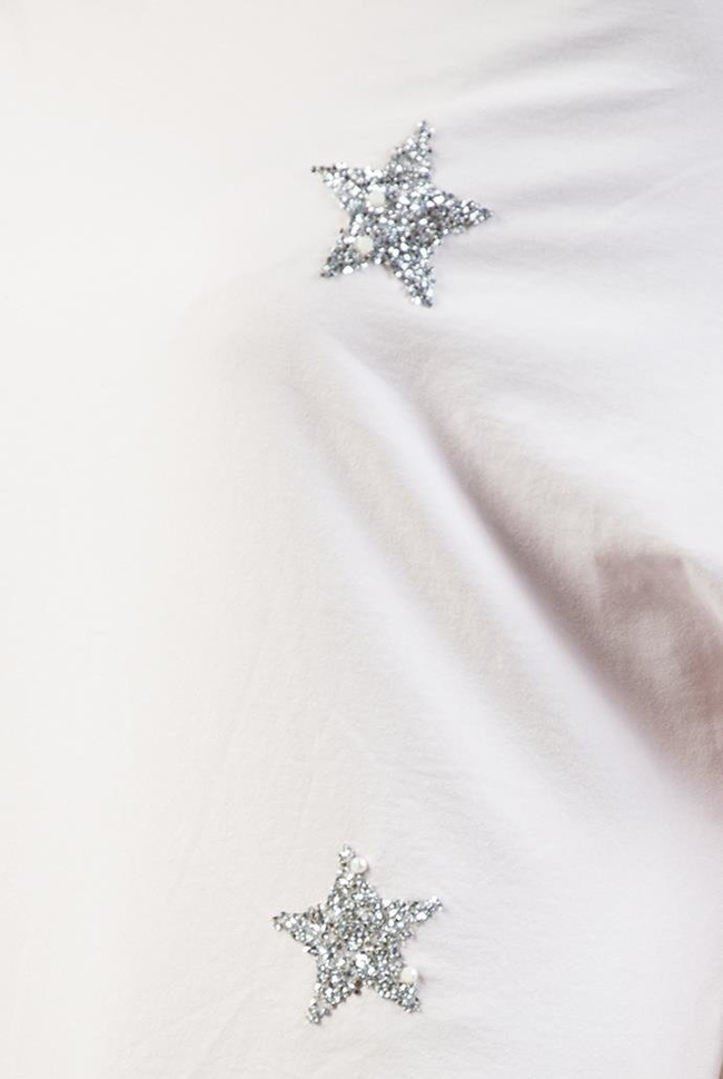 Różowa bluzka z trzema gwiazdkami