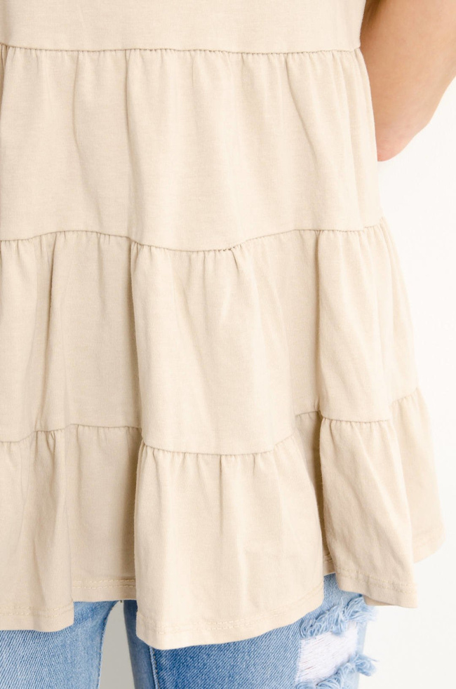 BEŻOWA ROZKLOSZOWANA BLUZKA Z AŻUROWYMI RĘKAWAMI