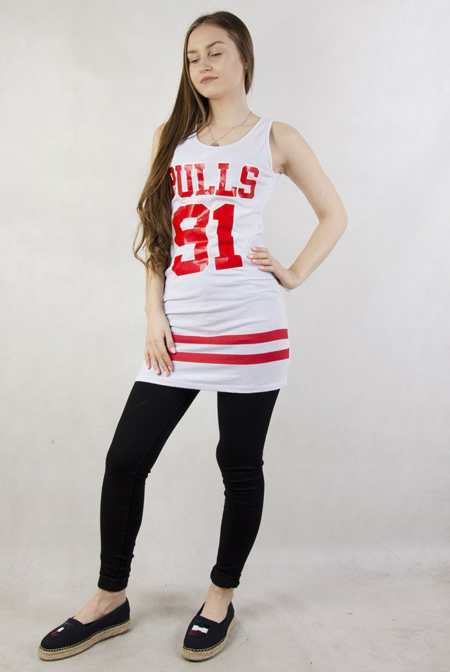 Biała bluzka z czerwonym napisem Bulls
