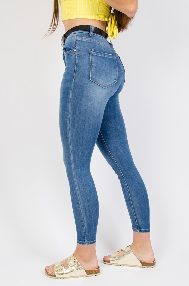 Jasne spodnie jeansowe z wysokim stanem