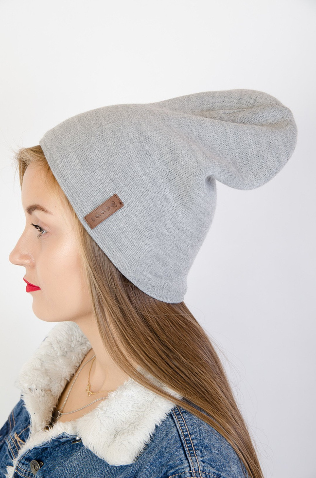 Jasno szara czapka smerfetka  