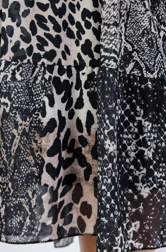 Sukienka oversize w panterkę 