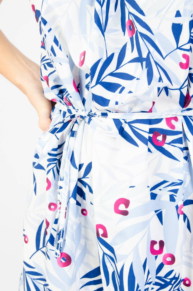 WZORZYSTA SUKIENKA WIĄZANA W PASIE - BIAŁO-GRANATOWA