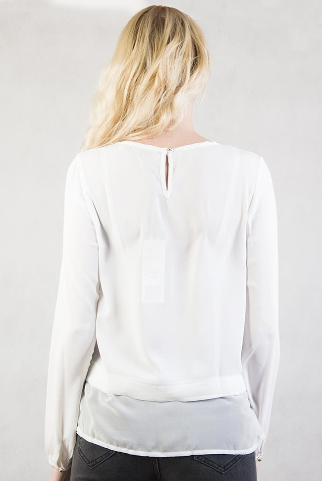 Biała bluzka z przedłużanym tyłem