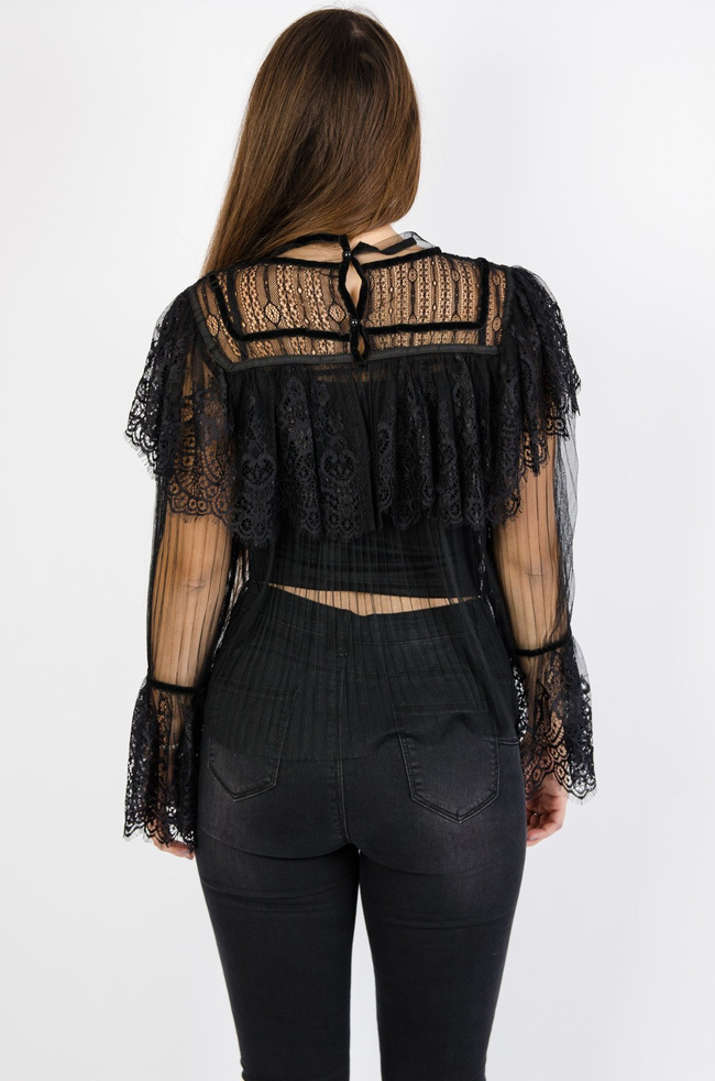 CZARNA BLUZKA Z KORONKI