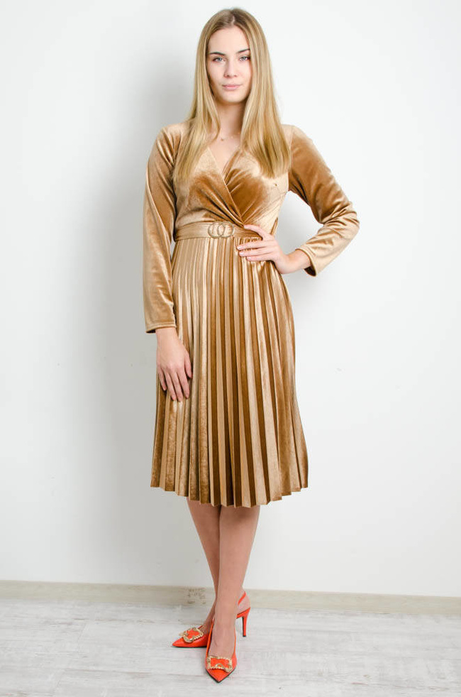 BRĄZOWA WELUROWA SUKIENKA Z PLISOWANIEM