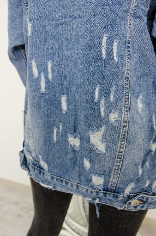 KATANA JEANSOWA Z DROBNYMI PRZETARCIAMI