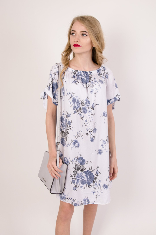 Biała tunika w niebieskie kwiaty z wiązanymi rękawami