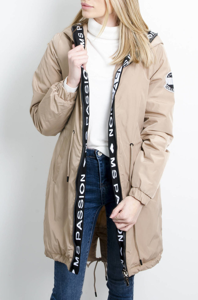 KURTKA PARKA Z KAPTUREM W KOLORZE BEŻOWYM