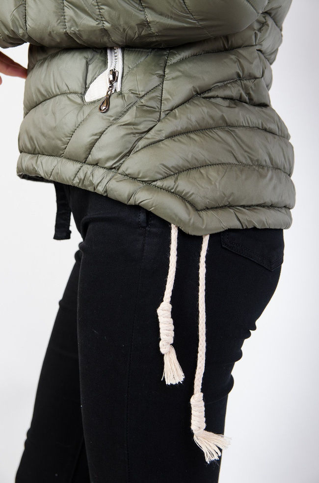 Khaki kurtka pikowana