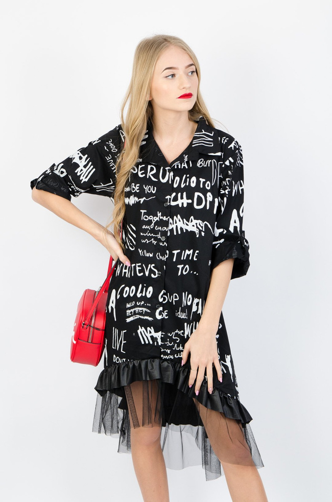 CZARNA KOSZULOWA SUKIENKA/TUNIKA Z NAPISAMI