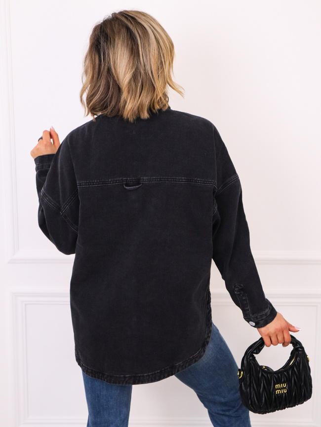 KOSZULA JEANSOWA Z KIESZENIAMI ZAPINANA NA GUZIKI- NIEBIESKA