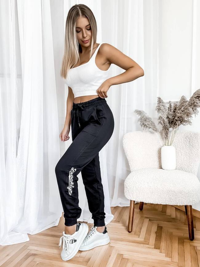 SPODNIE DRESOWE Z NAPISEM NA NOGAWCE- CZARNE