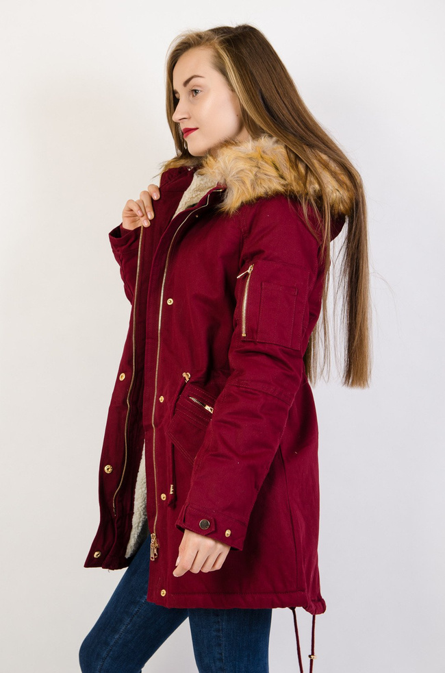Bordowa asymetryczna kurtka ze złotymi zamkami