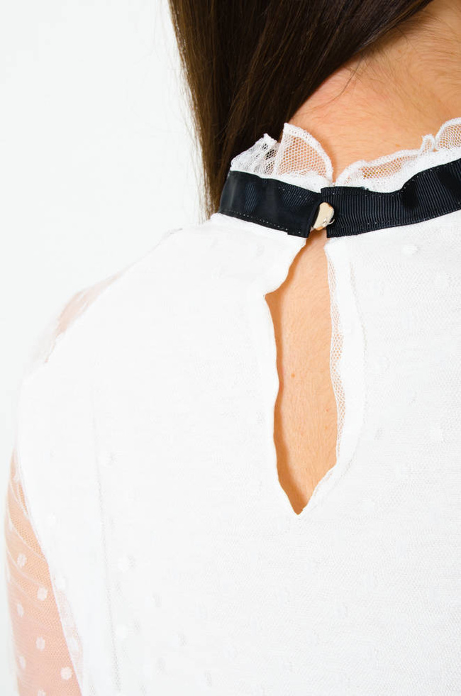 BIAŁA TIULOWA BLUZKA W KROPKI Z WIĄZANIEM