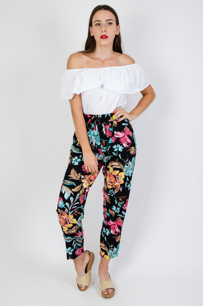 Czarne Alladynki w kwiaty