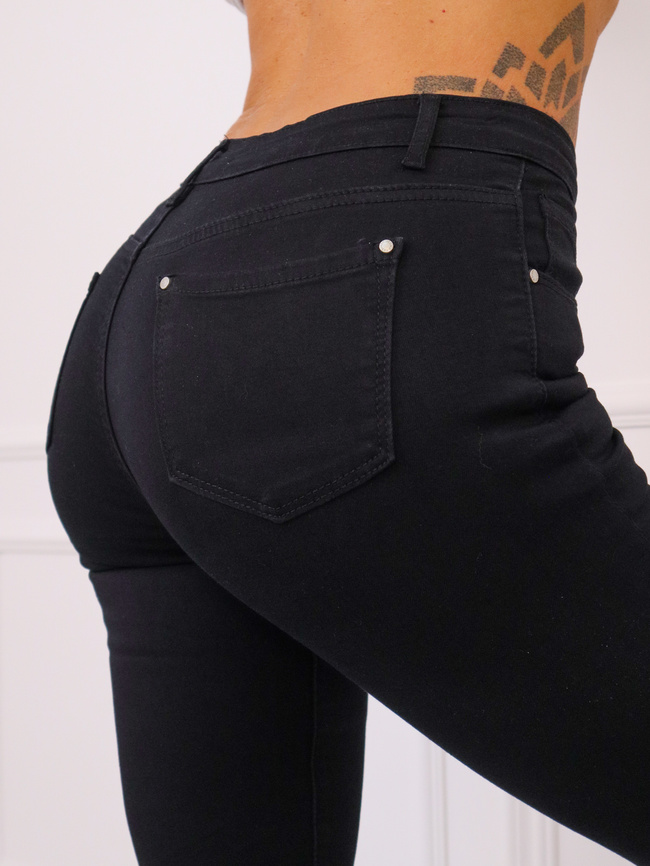 SPODNIE JEANSOWE SKINNY ZE ŚREDNIM STANEM- CZARNE