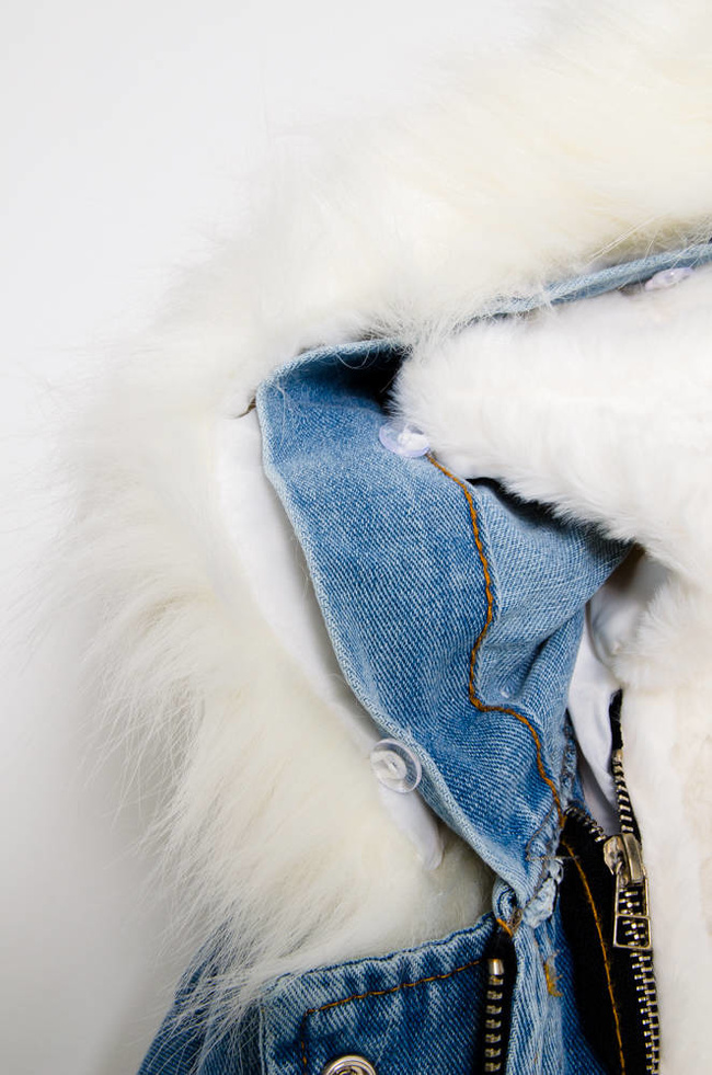 JEANSOWA KURTKA OVERSIZE Z BIAŁYM FUTERKIEM