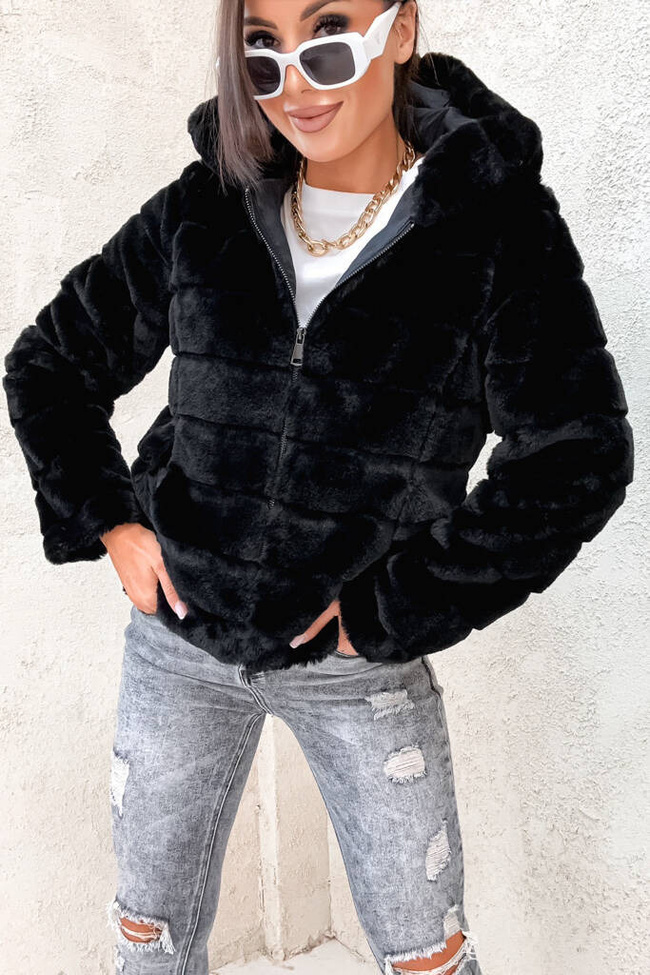 CZARNA FUTRZANA KURTKA Z KAPTUREM