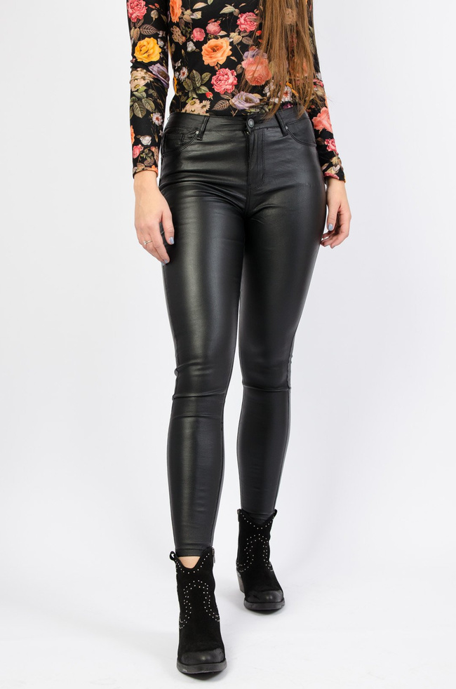 CZARNE SPODNIE Z IMITACJI SKÓRY PUSH UP