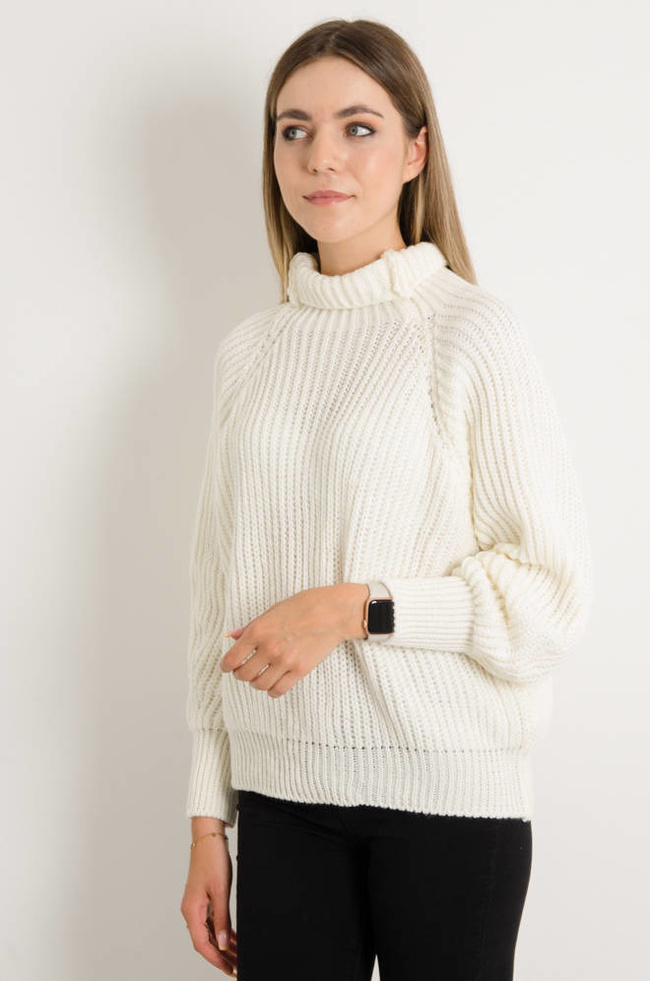 SWETER OVERSIZE Z GOLFEM- BIAŁY