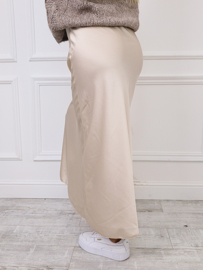 SATYNOWA SPÓDNICA Z GUMKĄ W PASIE -BEŻOWA