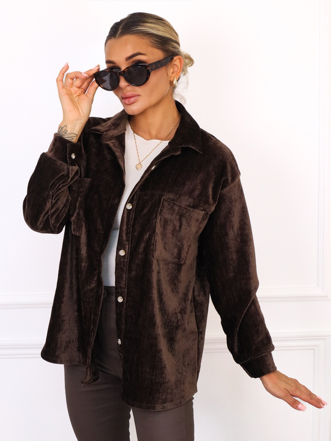 KOSZULA Z GRUBSZEGO WELURU Z KIESZENIAMI- CIEMNY BRĄZ
