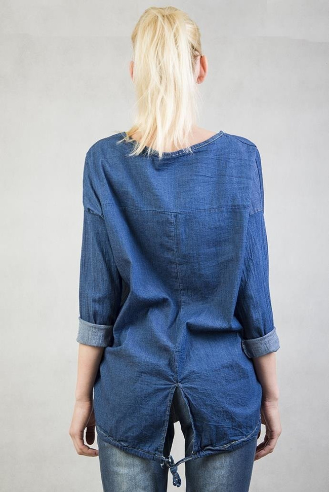 Jeansowa bluzka z napisem