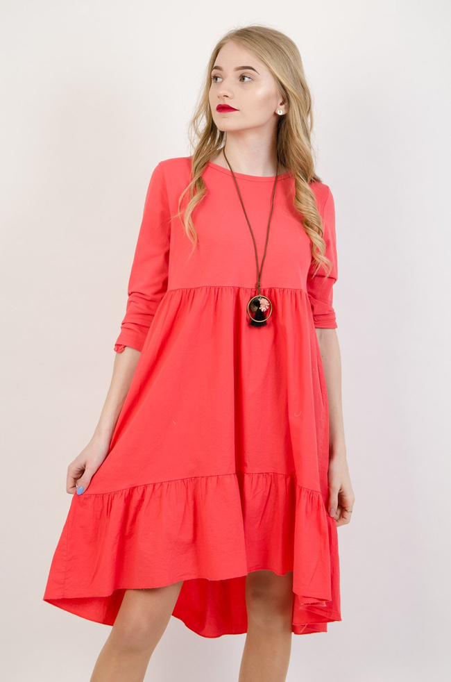 Czerwona luźna sukienka