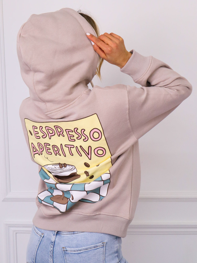 BLUZA Z KAPTUREM Z NAPISEM Z PRZODU I APIKACJĄ NA PLECACH- BEŻOWA