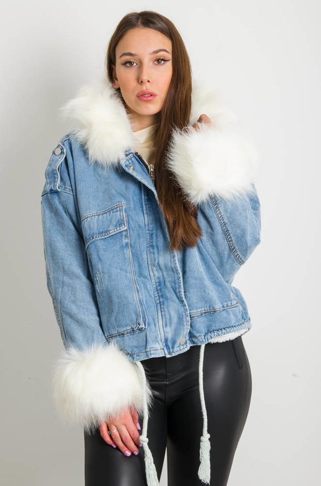 JEANSOWA KURTKA OVERSIZE Z BIAŁYM FUTERKIEM