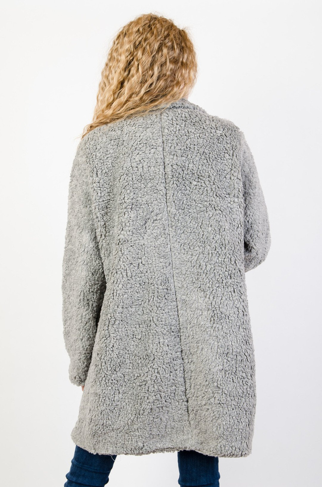 Szary pluszowy płaszcz zapinany na guziki