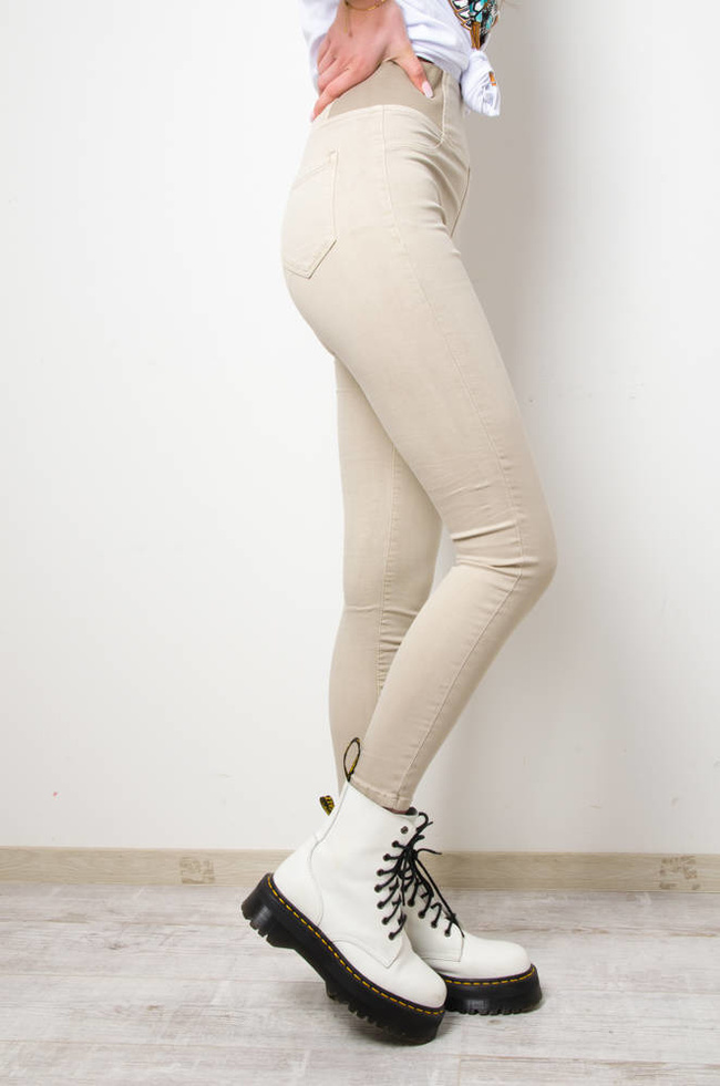 SPODNIE JEGGINSY Z GUMĄ W PASIE - WYSOKI STAN- POLECANE DLA WYSOKICH OSÓB- BEŻOWE