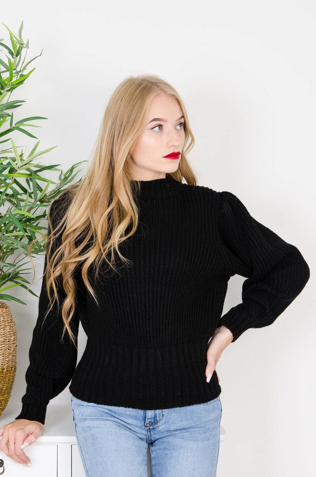 CZARNY SWETER Z BUFIASTYMI RĘKAWAMI