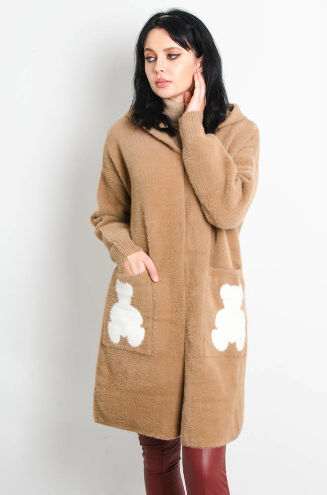BRĄZOWY PŁASZCZ ALPAKA Z MISIEM