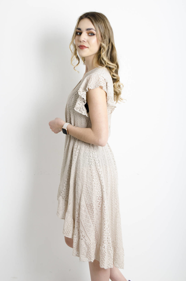 SUKIENKA KORONKOWA Z PRZEDŁUŻANYM TYŁEM - BEŻOWA