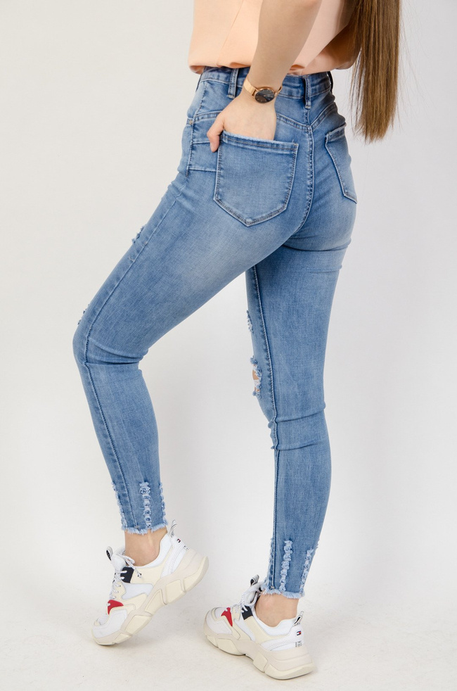 Jasne spodnie jeansowe Push up z przetarciami