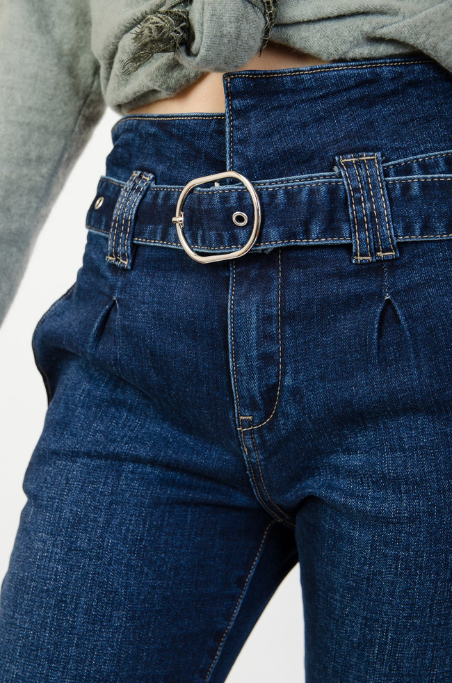 Spodnie jeansowe z wysokim stanem bez kieszeni