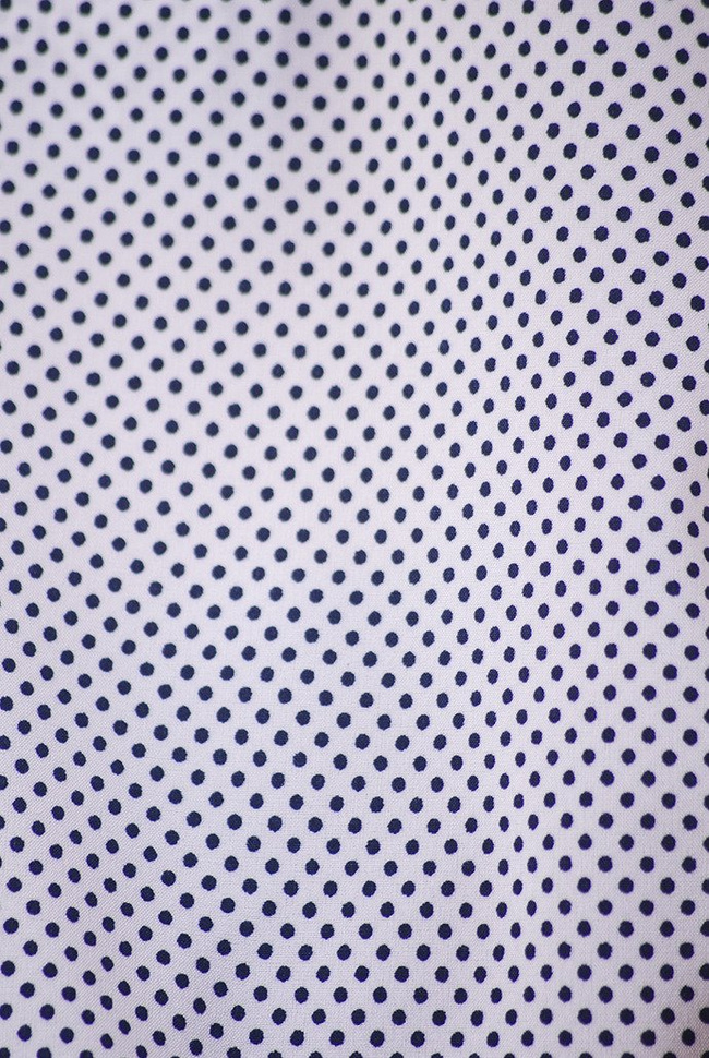 Biała bluzka w czarne kropki 