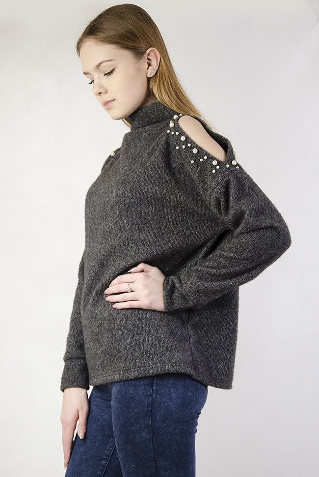 Ciemnoszary sweterek z odkrytymi ramionami