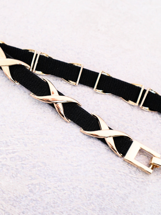 CZARNY PASEK NA GUMIE ZE ZŁOTYMI ELEMENTAMI