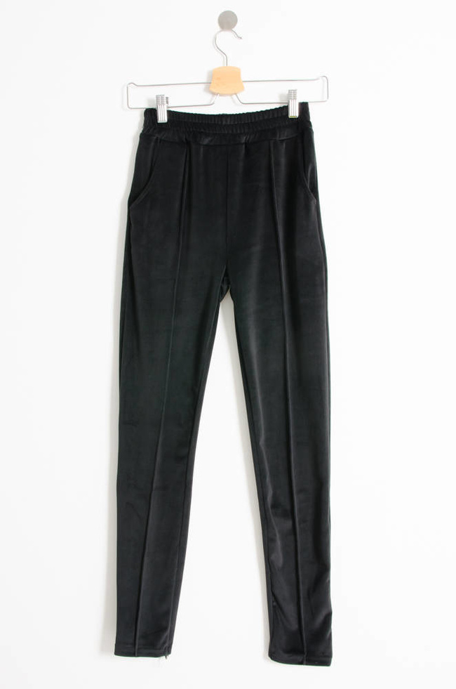 CZARNE WELUROWE SPODNIE Z PRZESZYCIEM WZDŁUŻ NOGAWKI