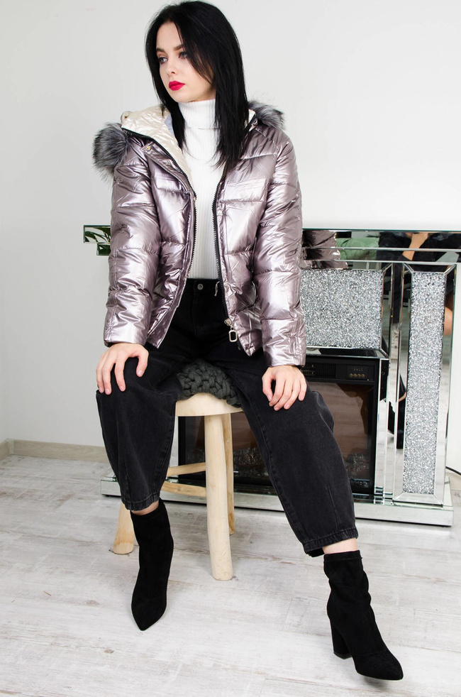 METALICZNA PIKOWANA KURTKA W KOLORZE RÓŻOWYM