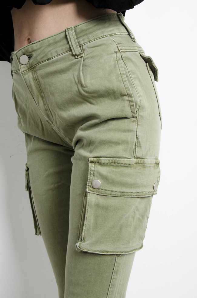 SPODNIE ZIELONE CARGO 